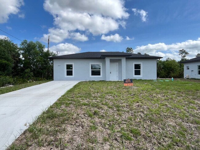 Primary Photo - ASK US ABOUT FREE RENT!!-BRAND NEW HOME- M...