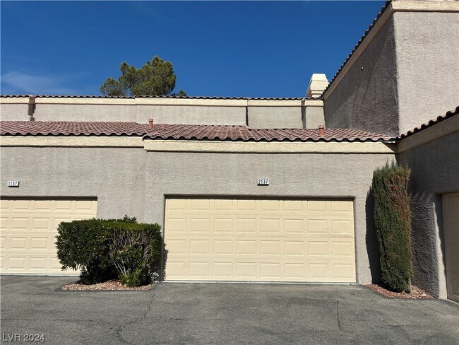 Building Photo - 5250 S Rainbow Blvd