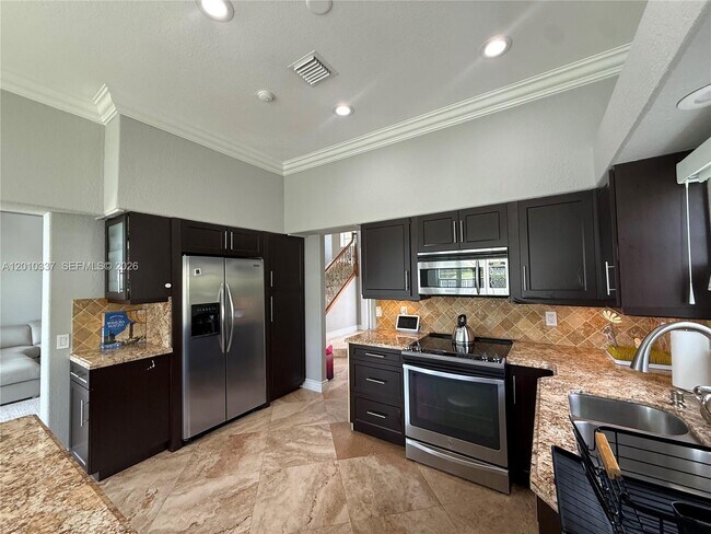 Building Photo - 1070 Capistrano