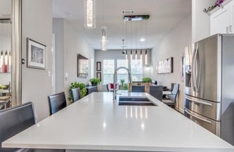 Building Photo - 5015 Meridian-130.24