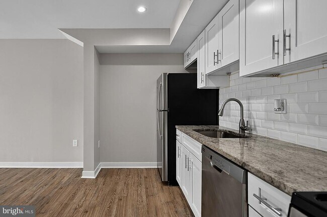 Building Photo - 1516 Marion Barry Ave SE