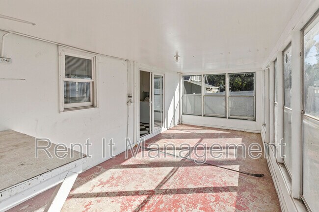 Building Photo - 4535 Marcy St