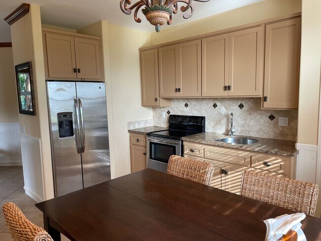 Building Photo - SOUTH MAUI BEAUTIFUL HOME WITH POOL IN MOANA ESTATES --