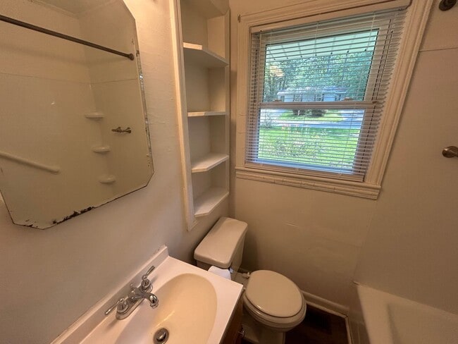 Building Photo - 244 Vallejo Cir