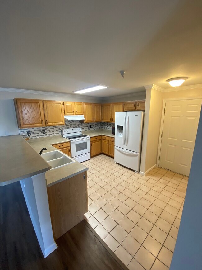 Building Photo - 12338 W Dorado Pl