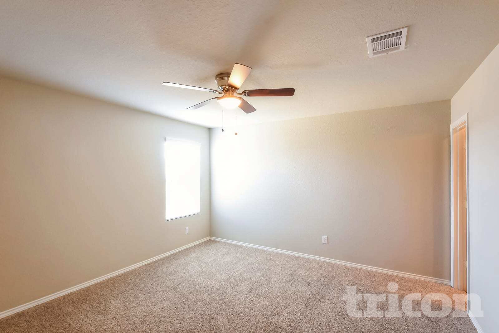 Building Photo - 9706 Marbach Hl