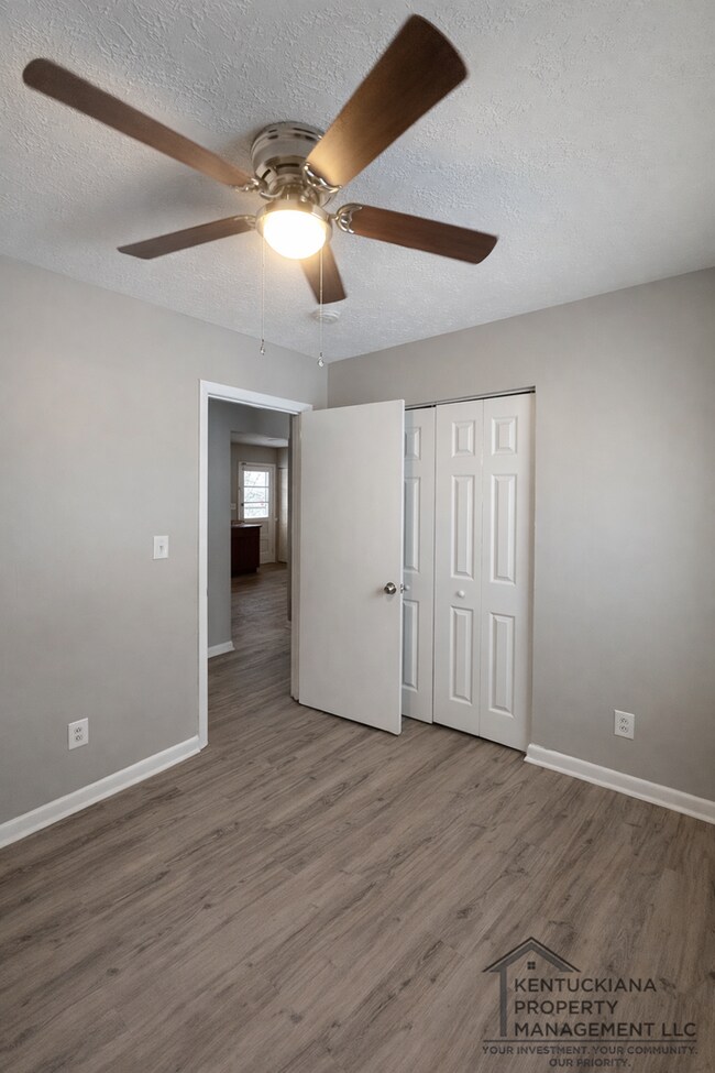 Building Photo - 3BR/1BA Brick Ranch for Rent in J-town!