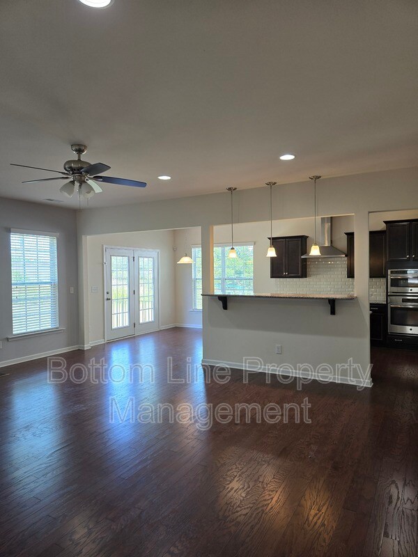 Building Photo - 10708 Sky Chase Ave NW