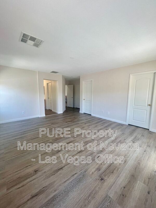 Building Photo - 102 La Padania Ave