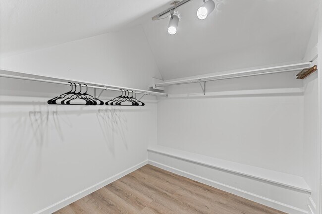 Building Photo - 15807 Crystal Brook Dr