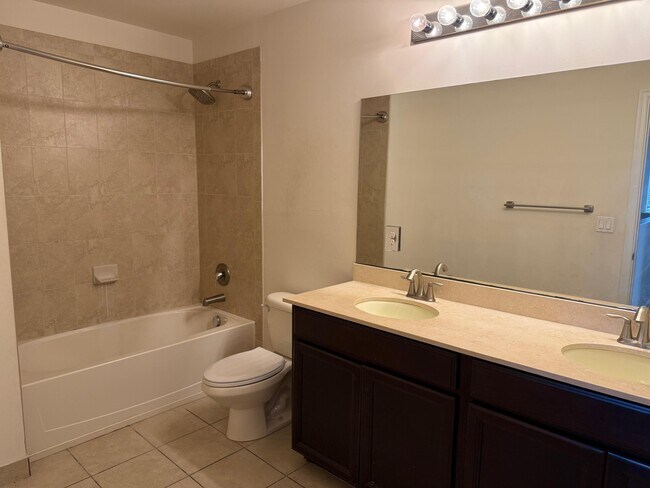 Building Photo - 9333 Silent Oak Cir