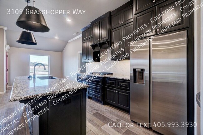 Building Photo - 3109 Grasshopper Wy