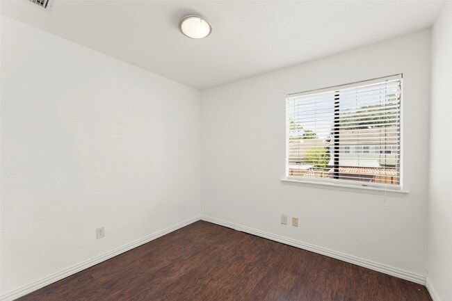 Building Photo - 2329 Briarwest Blvd