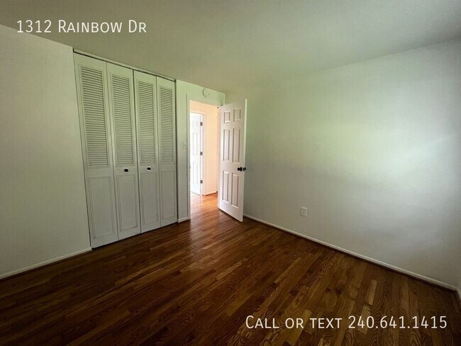 Building Photo - 1312 Rainbow Dr