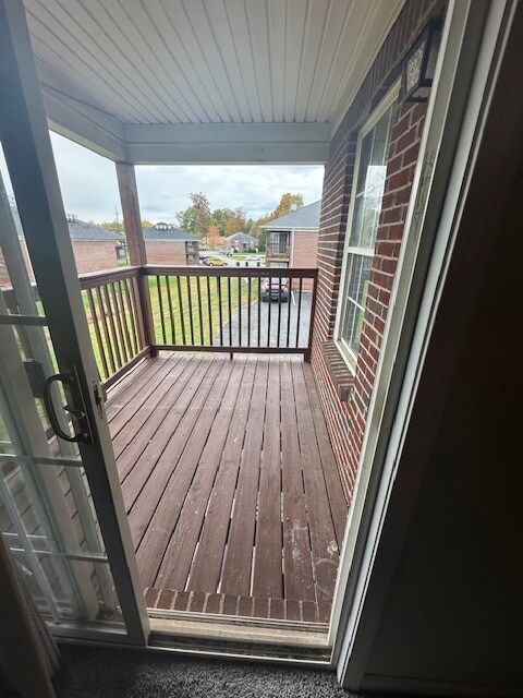 Patio Back - 105 Braxton Ct