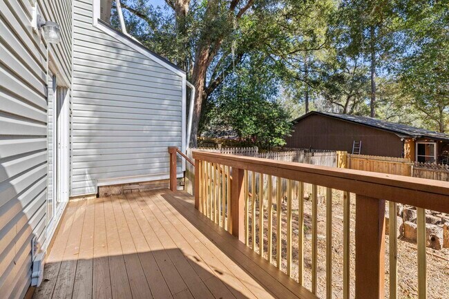 Building Photo - 2387 Gregory Dr