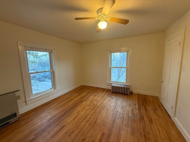 Building Photo - 442 Merrimack St
