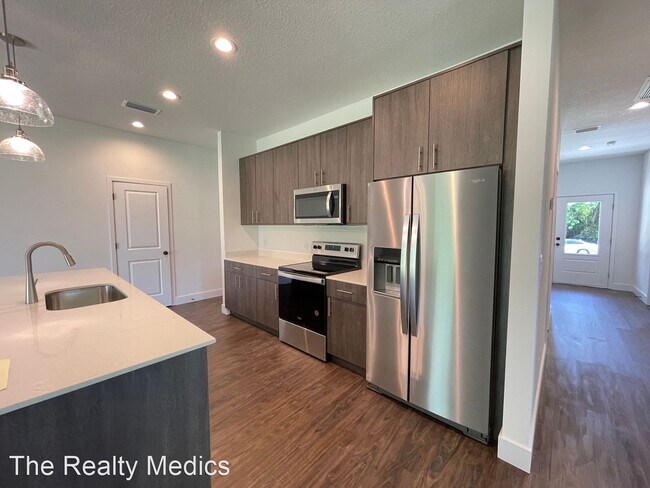 Building Photo - 4 br, 2 bath House - 1383 Gimlet St NW