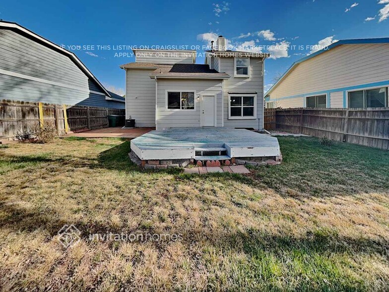 Building Photo - 3823 Dyanna Dr