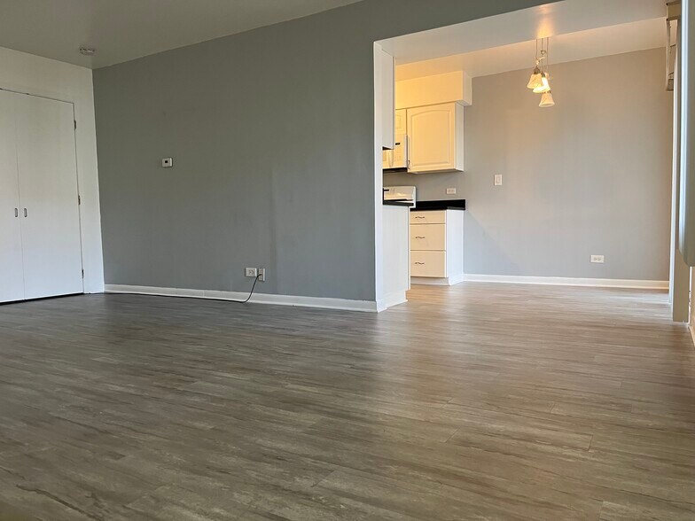 Building Photo - 470 Stevenson Pl
