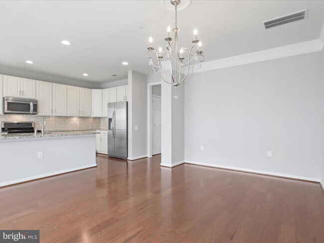 Building Photo - 3037 Rittenhouse Cir