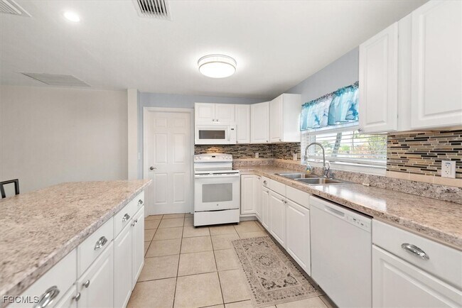 Building Photo - 1030 SE 43rd Terrace