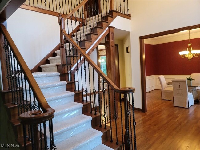 Building Photo - 4466 Forest Brooke Ct N