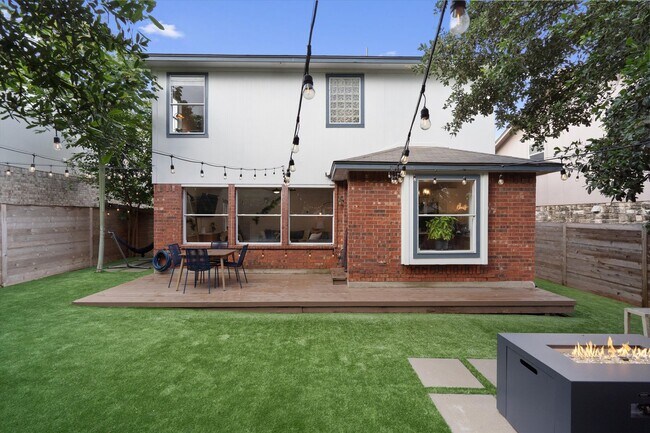 Building Photo - 15129 Donna Jane Loop