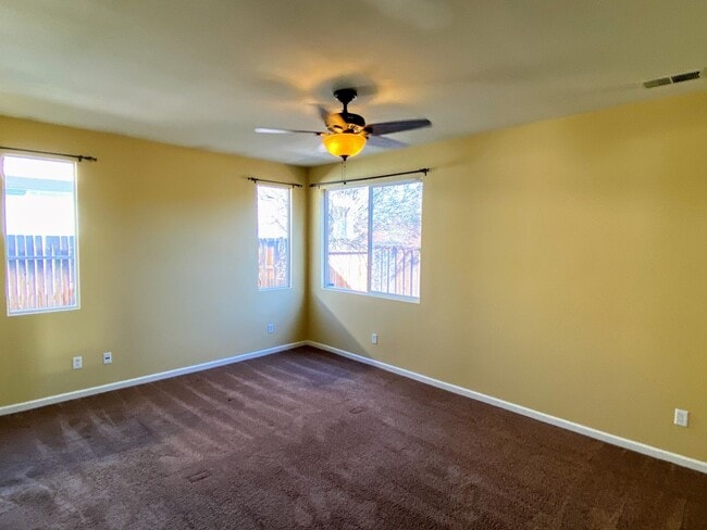 Building Photo - South Reno Rental Available