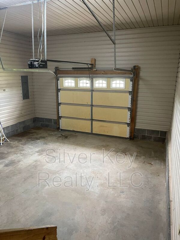 Building Photo - 155 Pulliam Dr