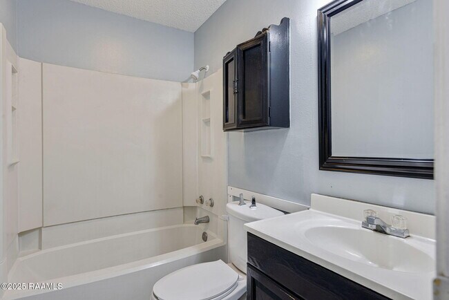 Building Photo - 201 Calypso Ln