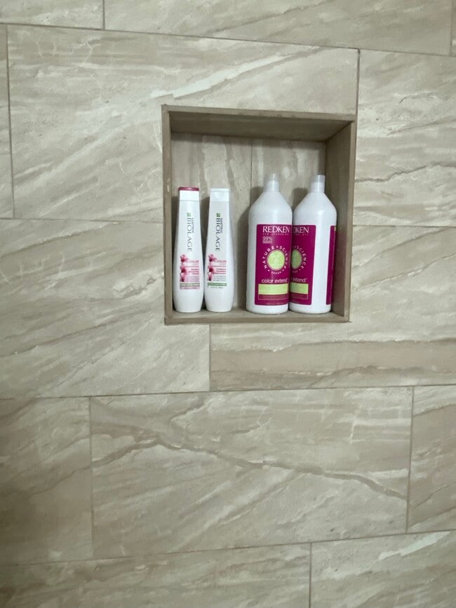 Building Photo - 36 Stowe Rd