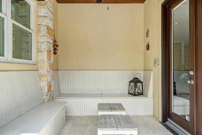 Building Photo - 3783 Carlon St