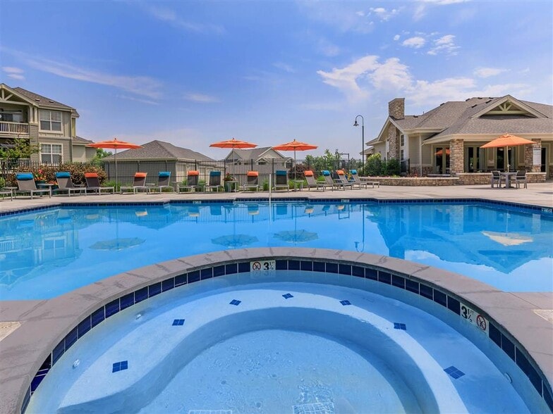 Building Photo - Links at Legacy Ridge