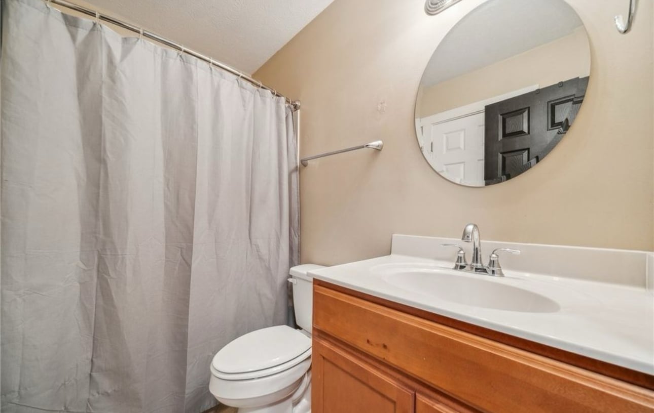 Bathroom 2 - 7412 Newbys Ct