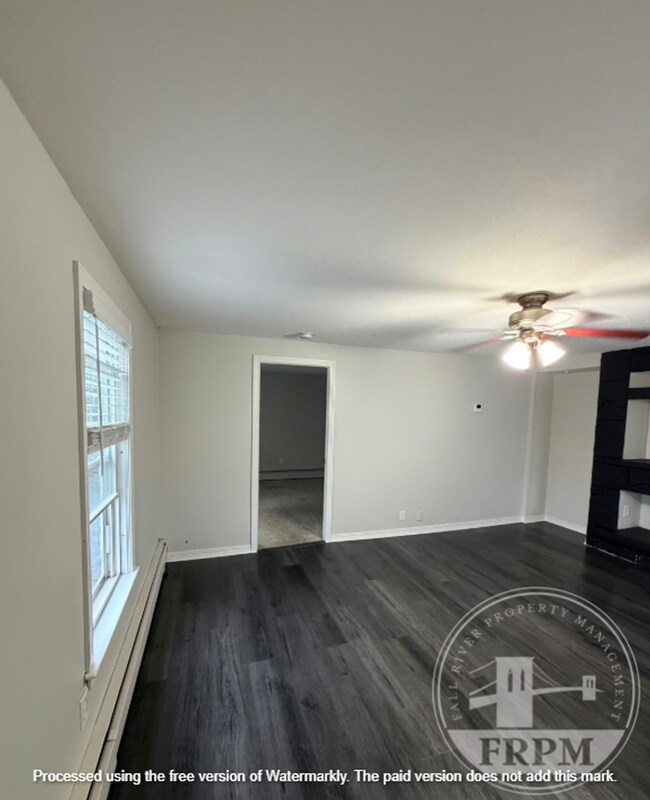 Building Photo - 64 Walnut St