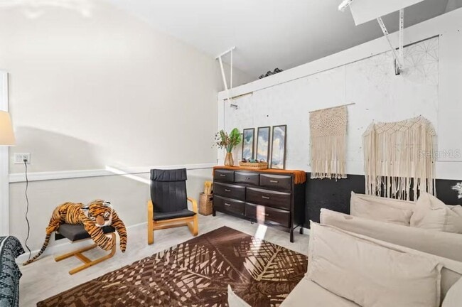 Building Photo - 2715 Lee St