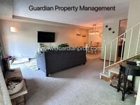 Building Photo - St Louis Park 2 Bedroom Town Home, Dishwasher, 1 Car Garage, Central Air, W/D