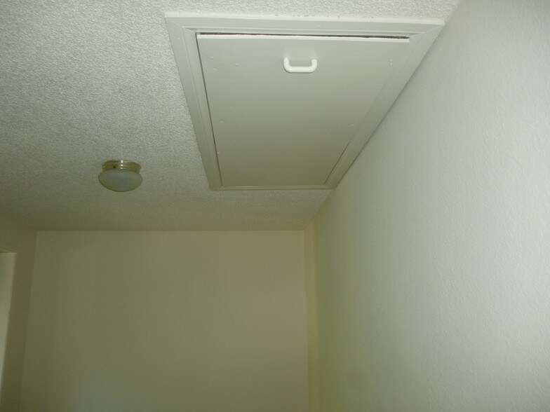 Building Photo - 2286 Pacific Ave