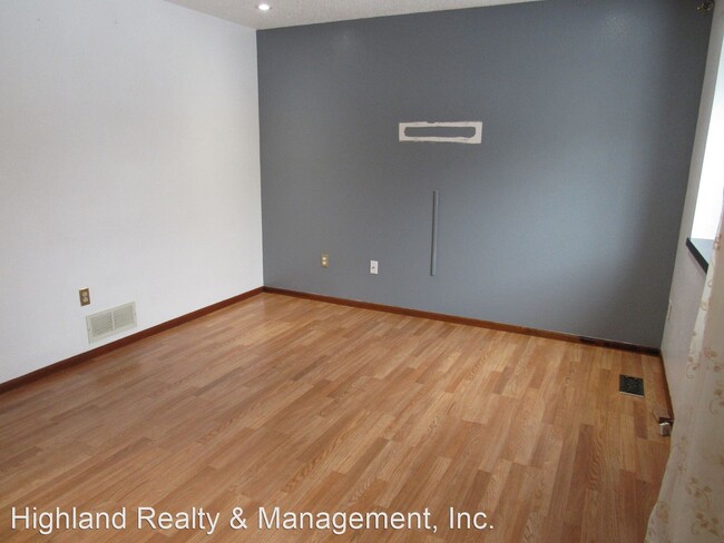 Building Photo - 4 br, 2.5 bath House - 10671 Kipling Way