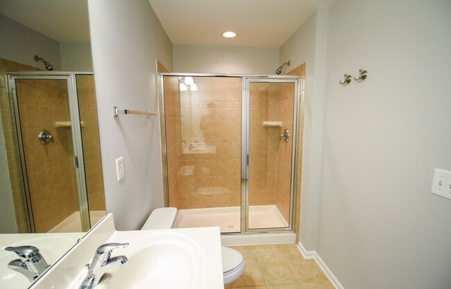 Building Photo - 264 W Bland St