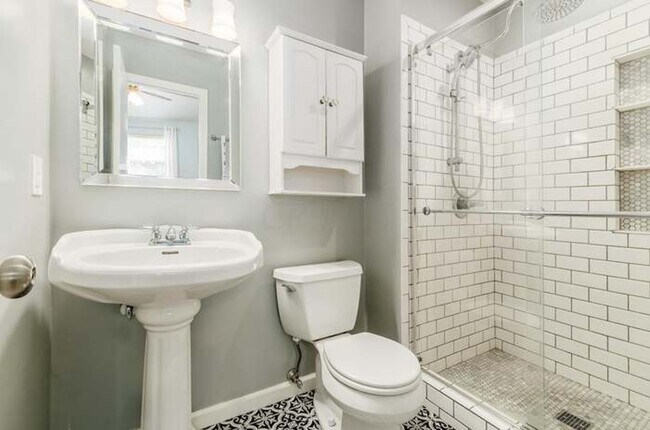 Building Photo - 3539 Westbay Dr