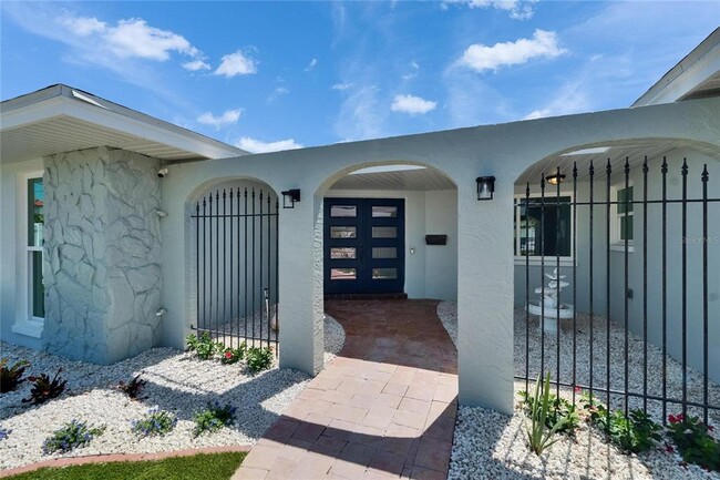 Building Photo - 1492 Sea Gull Dr S