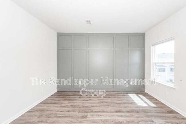 Building Photo - 139 Rowans Creek Dr