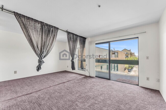 Building Photo - 1771 Broadway St