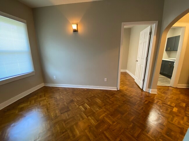 Building Photo - 309 W Whitney Ave