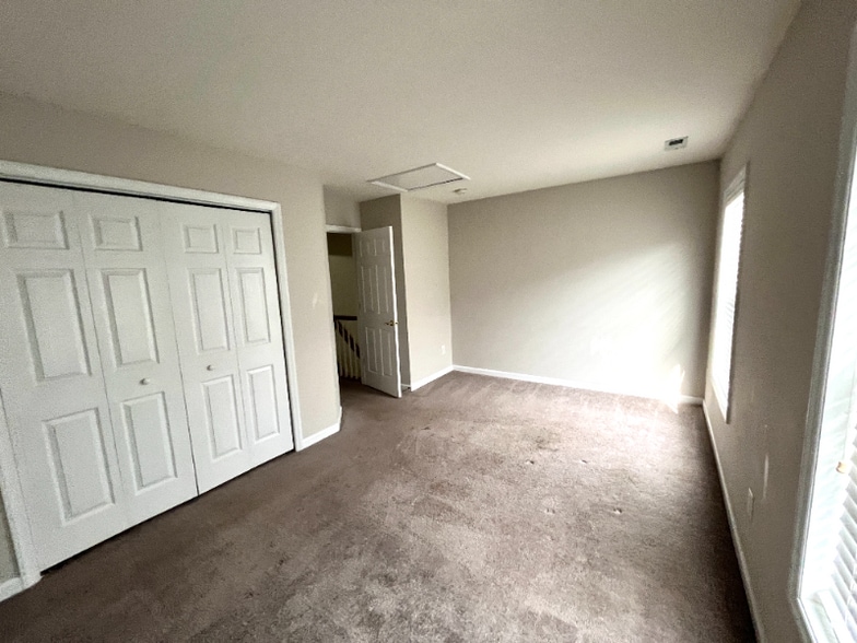 Building Photo - 5539 Crabtree Park Ct