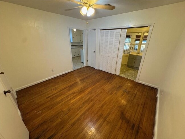 Building Photo - 35 E Chadwick Dr