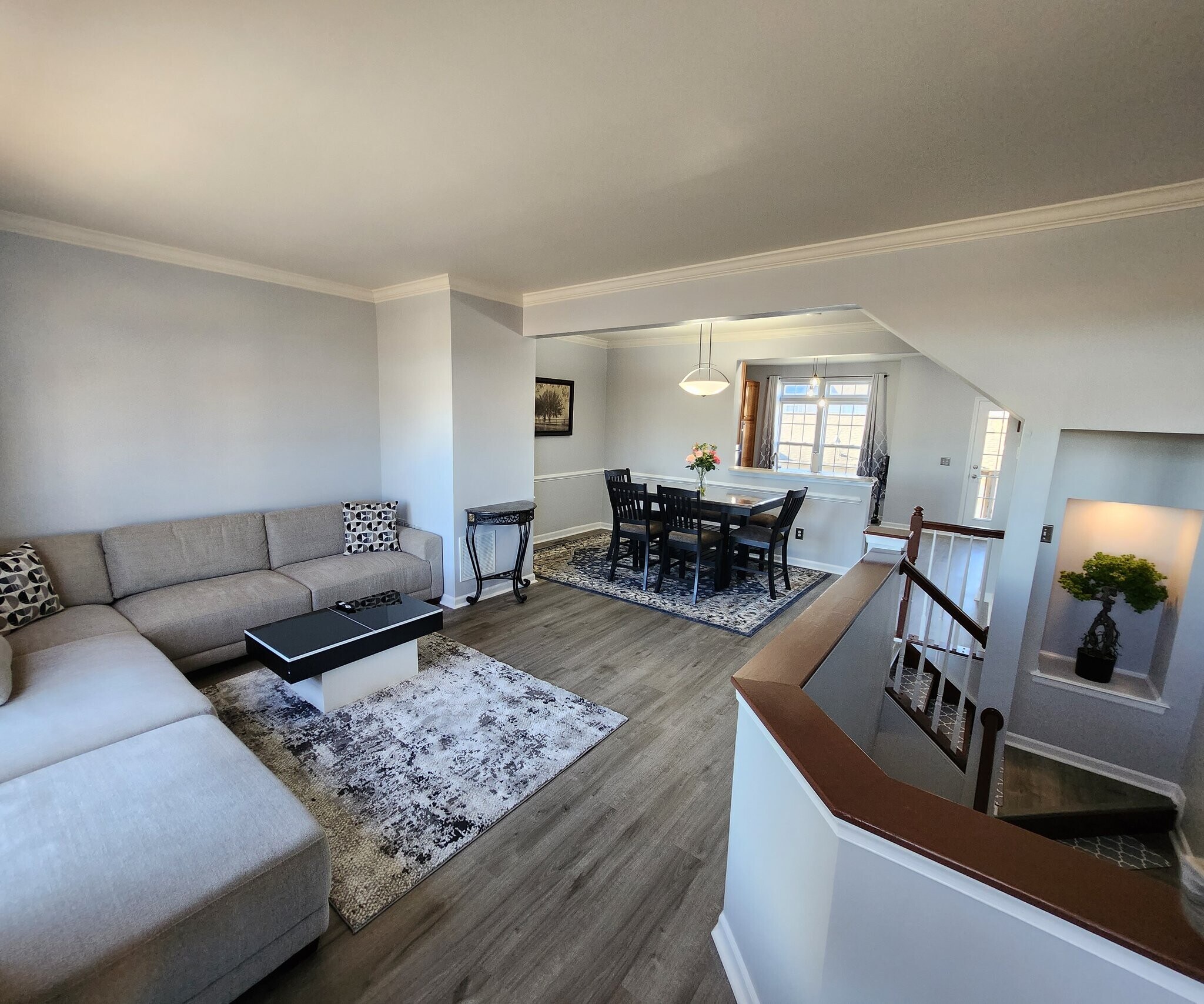 Building Photo - 2068 Lockwood Dr