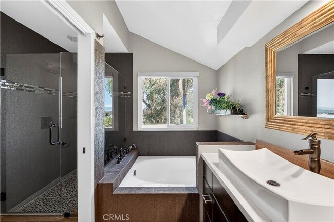 Building Photo - 3355 Sterling Dr